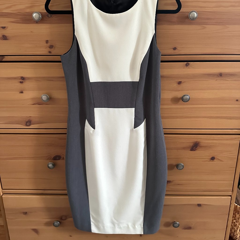 Suiting Dress - Grey & White - Sz Xs
